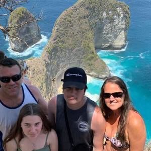 Meet your Posher, Melanie